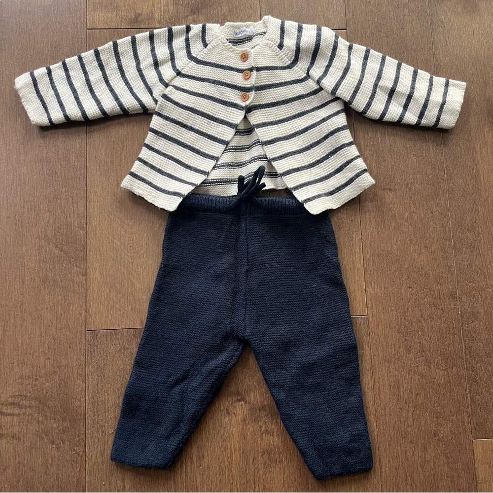 ✨2/$30✨ Bout’chou Knit Baby Outfit